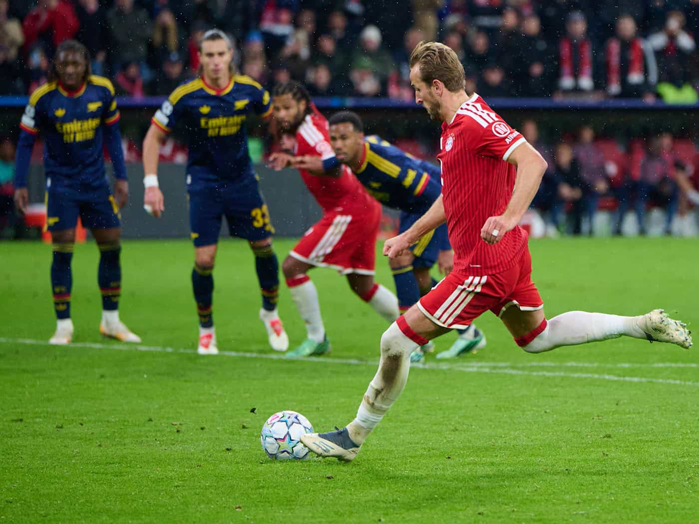 Kane kein «Libero»: Aber jetzt macht er sogar Abstöße