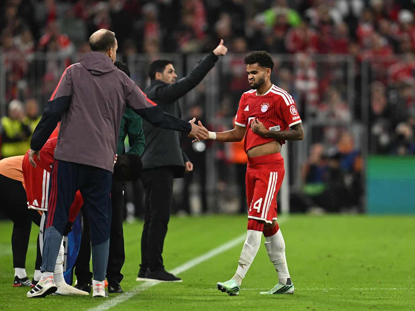 Kompany rechnet nicht mit langem Ausfall von Díaz und Kim