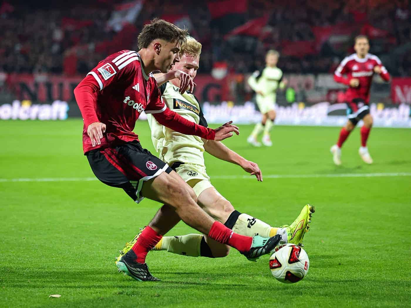 Lautern fügt Nürnberg erste Saisonniederlage in 2. Liga zu