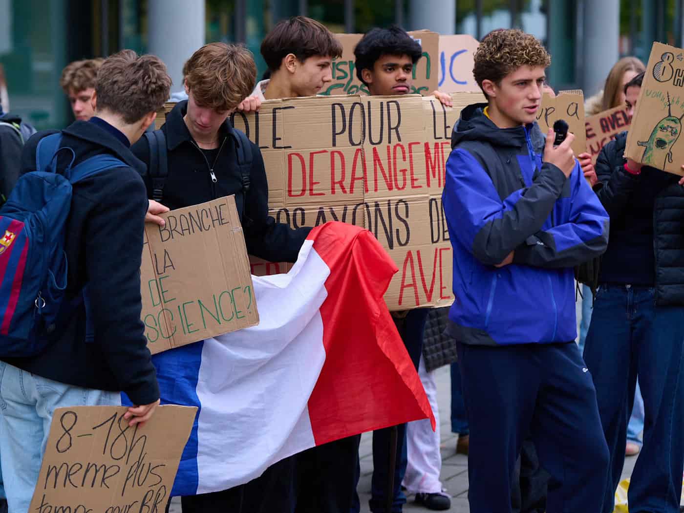 Münchner Demo solidarisiert sich mit Schülern in Frankreich