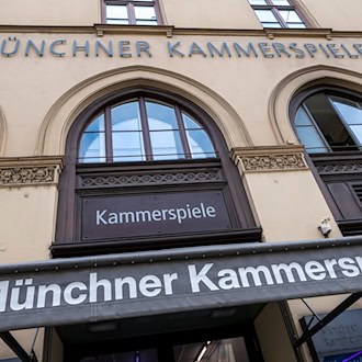 Münchner Kammerspiele mit Führungstrio vom Theater Basel