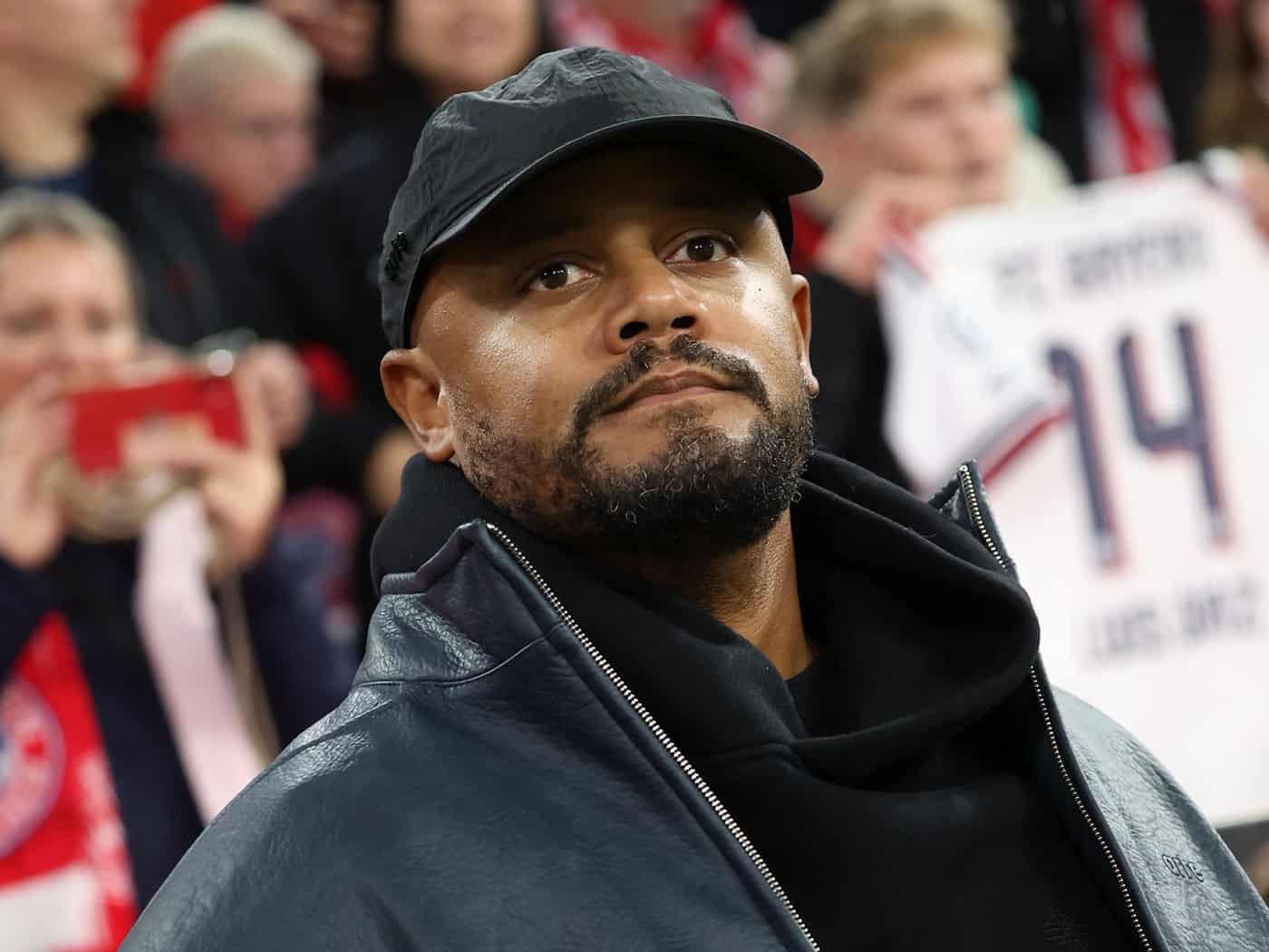 Bayerns Cheftrainer Vincent Kompany nach Zusammenbruch zu Hause – Hirnhautreizung diagnostiziert