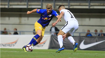 dpa / Dmitri Smolenko