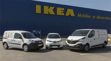 Renault Fahrzeuge vor Ikea / Bild: Renault PR