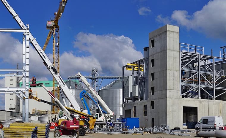 Baubeginn/ Parkplatz gesperrt/ Baustelle