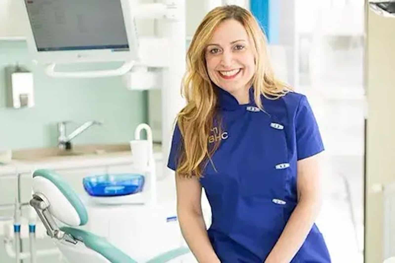 Die Praxis wurde mit namhaften, deutschen Dentalgeräten ausgestattet und verwendet ausschließlich Materialien der höchsten Qualitätsstandards.