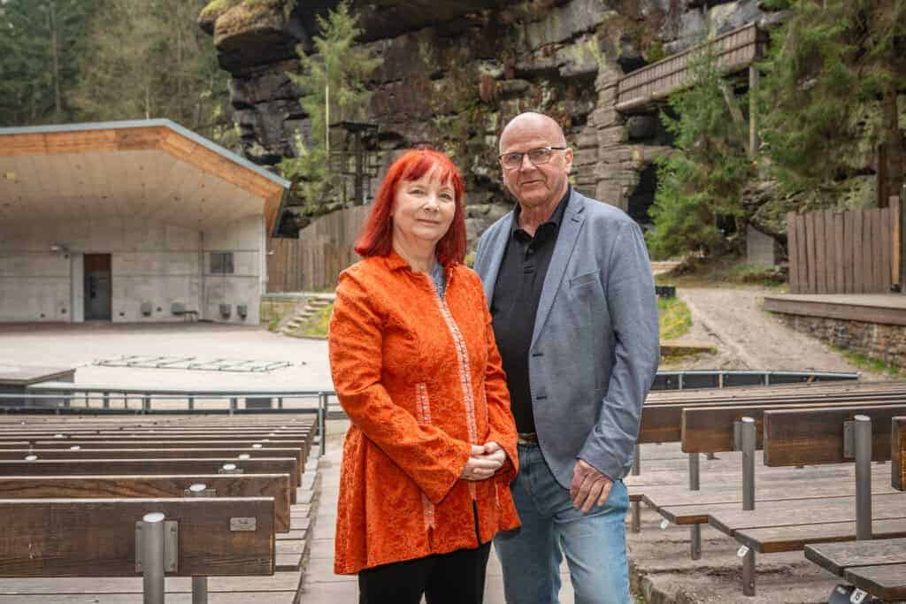 Sabine Ebert , Manuel Schöbel im Open-Air-Theater der Felsenbühne Rathen
