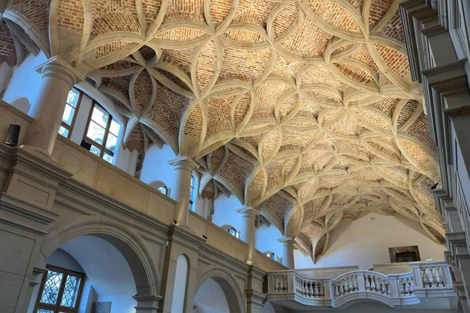 Das beeindruckende Deckengewölbe der Schlosskapelle im Dresdner Residenzschloss. Foto: SIB