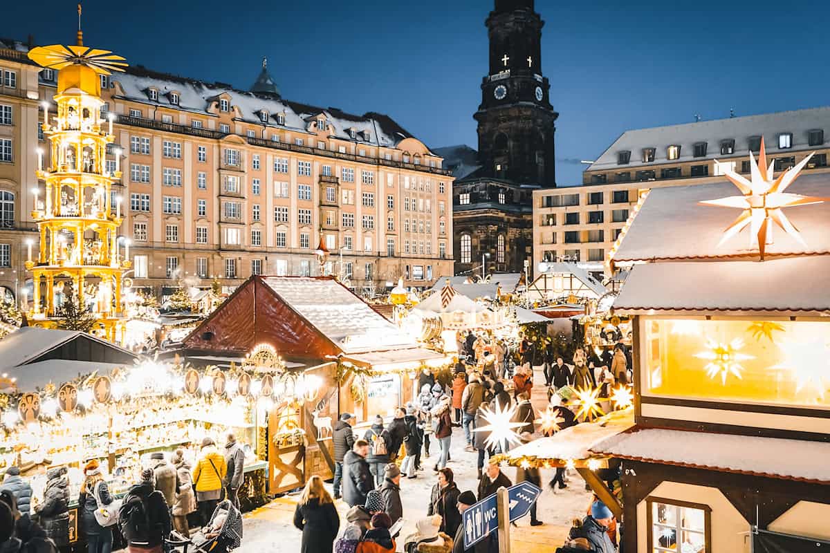 Der Dresdner Striezelmarkt. 