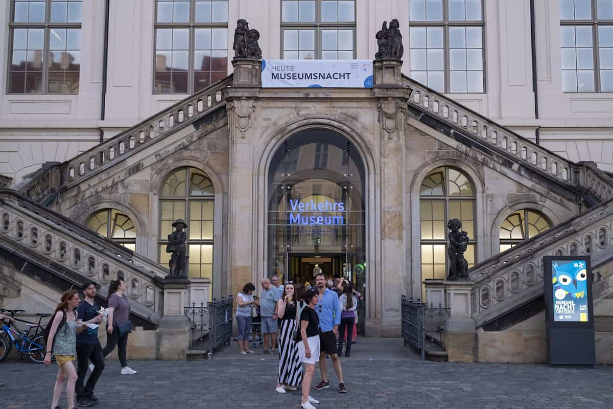 Das Dresdner Verkehrsmuseum öffnet alljährlich zur Museumsnacht seine Türen. Foto: 