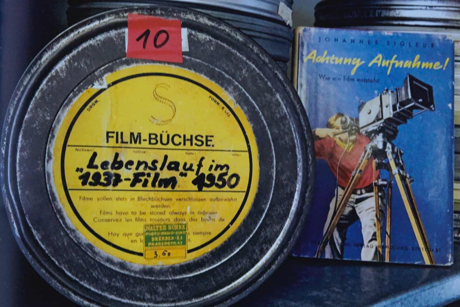 Original Filmbüchse von 1937 und Lehrbuch von Johannes Sigleur.
