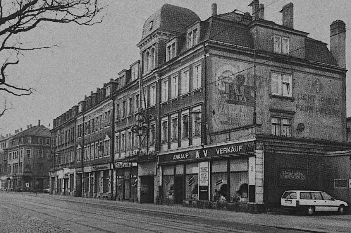 Das ehemalige Kino "Faunpalast" auf der Leipziger Straße, in dem Kurt Moser Filmvorführer war, um 1992. Foto: Ronald Bunge 