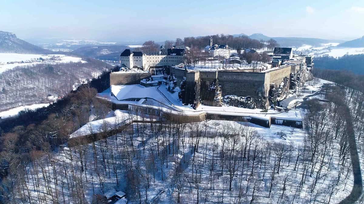 Genießen Sie einen Oma-Opa-Enkeltag auf der Festung Königstein. Foto: Thomas Eichberg