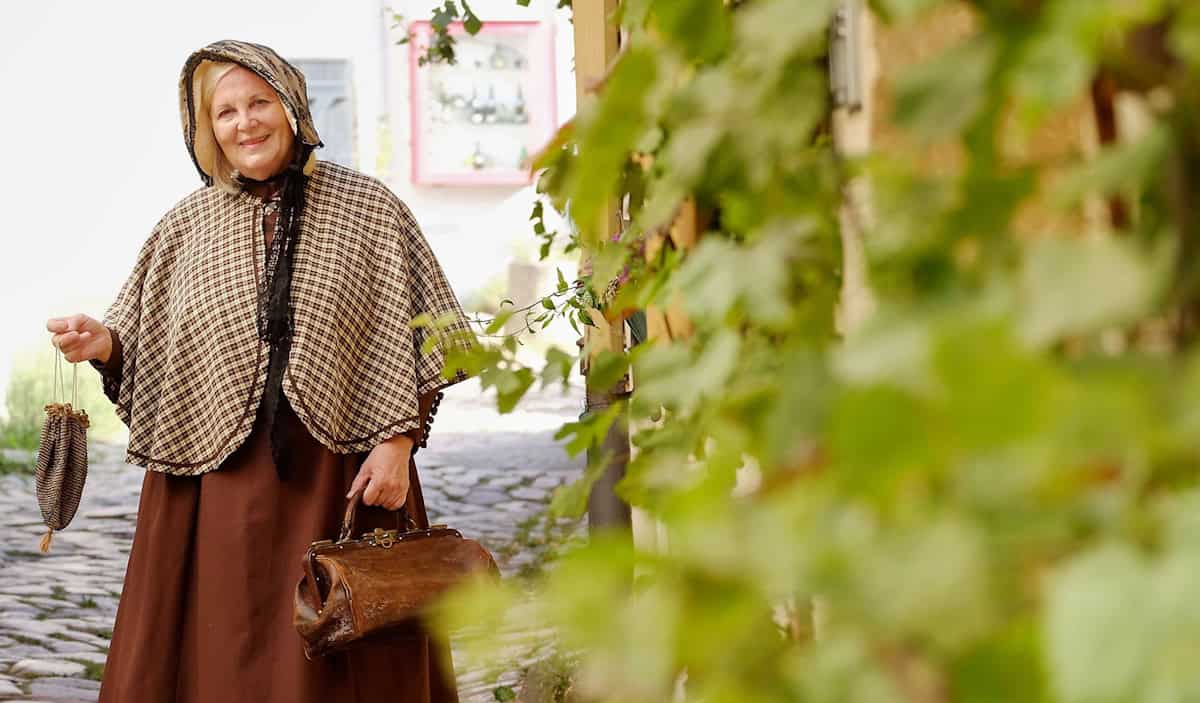 Louise Otto Peters als Gästeführerin . Foto: Stadt Meißen Louise Otto Peters als Gästeführerin . Foto: Stadt Meißen