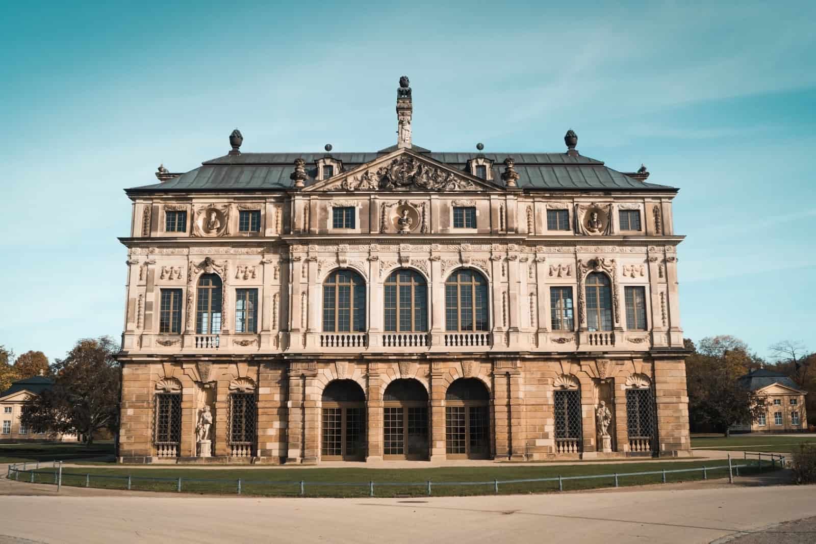 Im Palais im Großen Garten erblühen rund 40 000 Pflanzen. Foto: Sandra Kleppsch (DML-BY) 