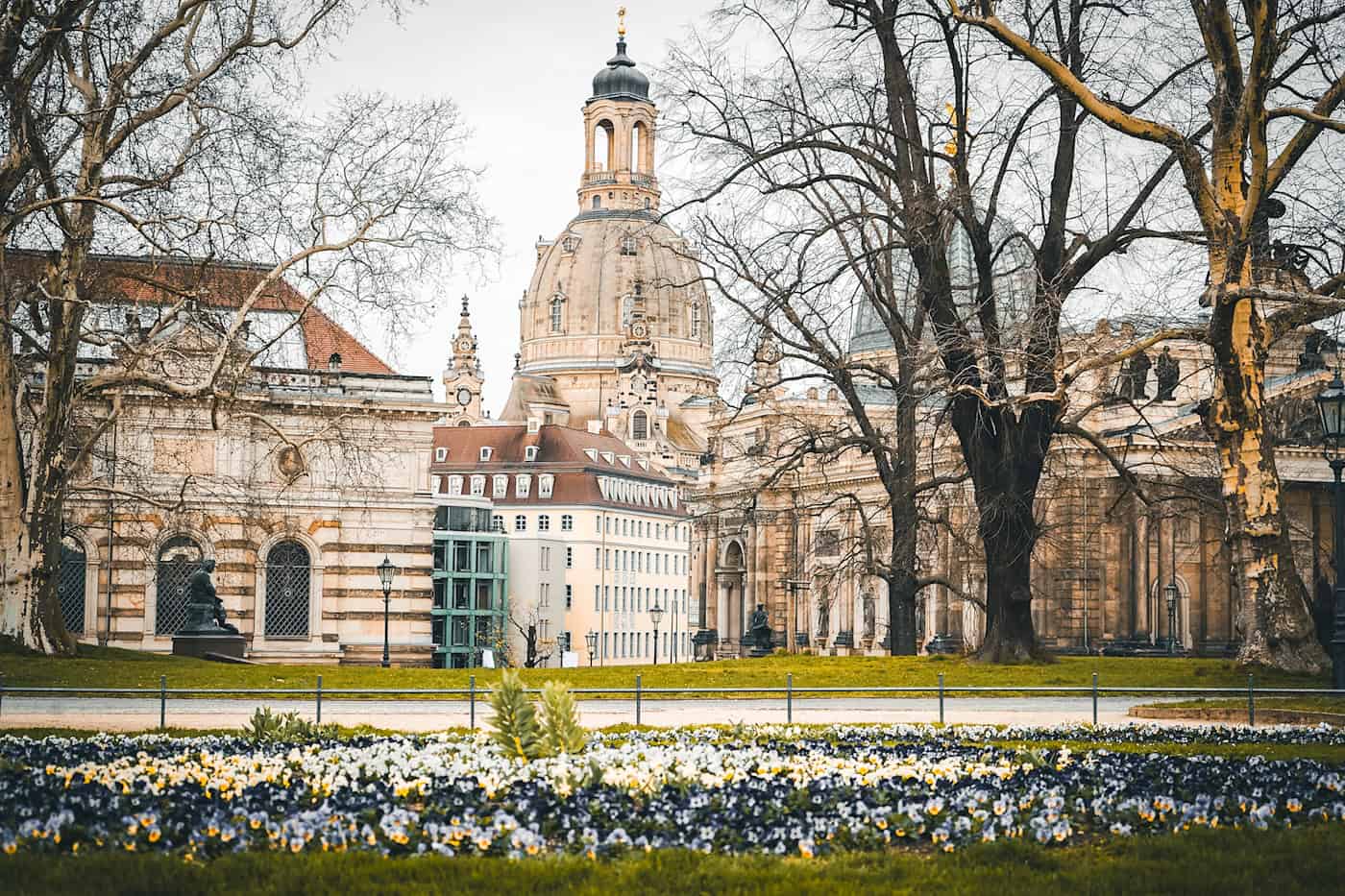Die Frühjahrsbepflanzung auf der Brühlschen Terrasse startet in dieser Woche. Foto: Michael R. Hennig (DML-BY)