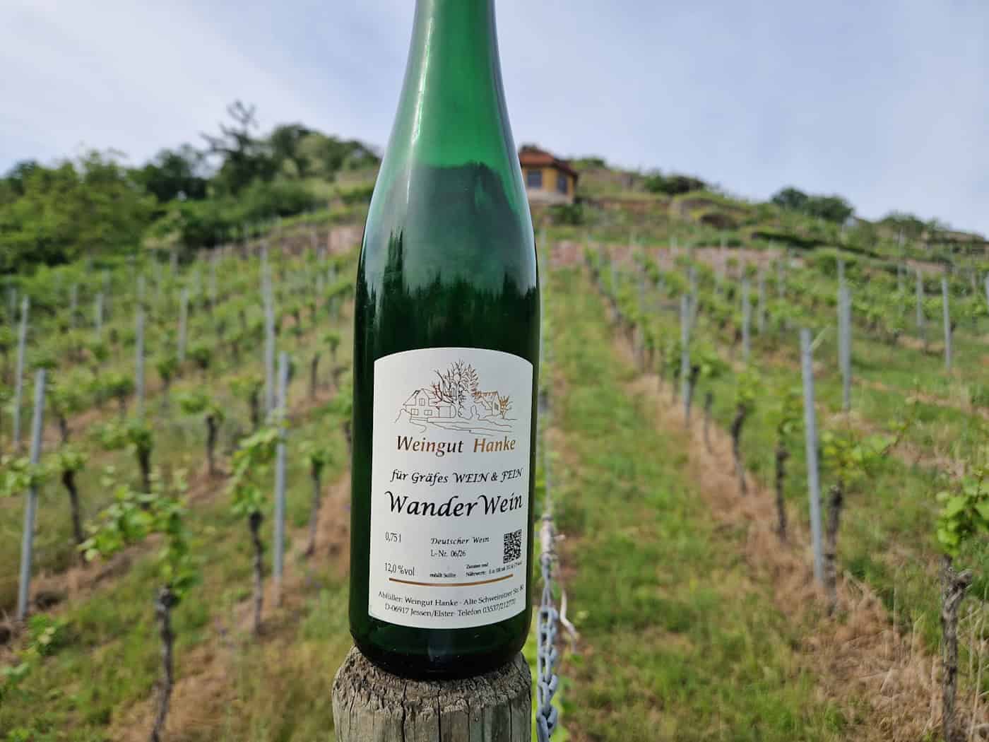 Der WanderWein hilft, bei der Weinwanderung nicht zu verdursten. Foto: Torsten Ebert