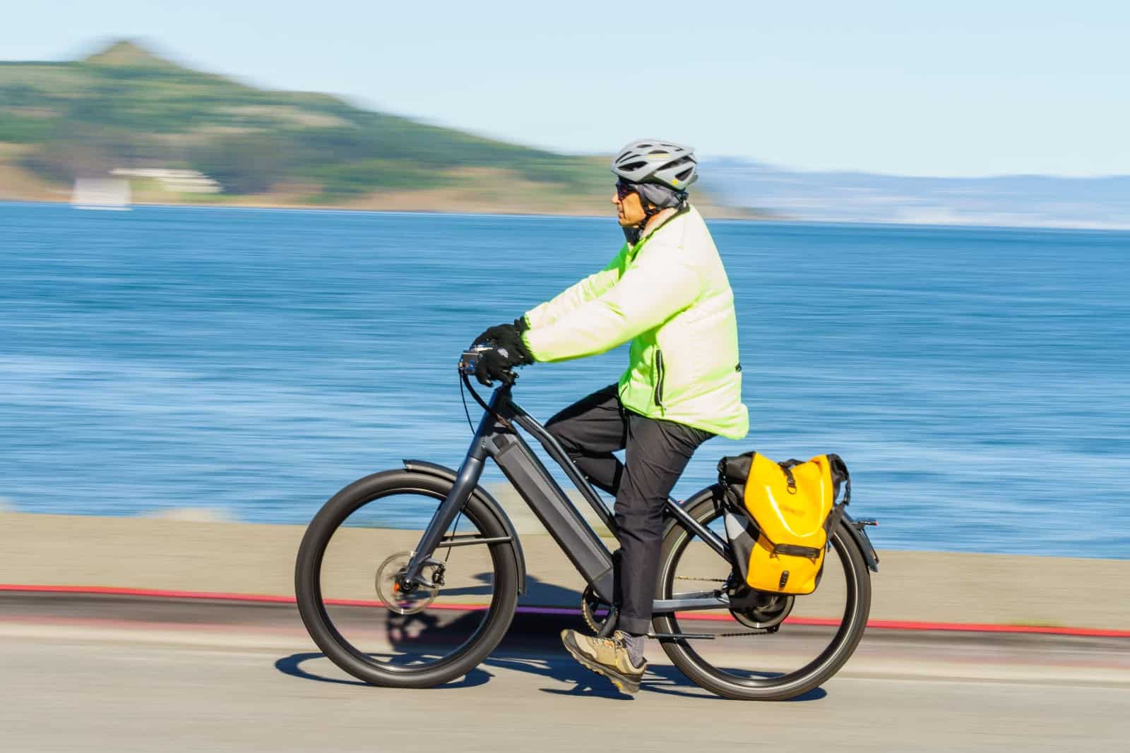 Vorm Urlaub genau durchrechnen, ob Sie ein E-Bike mitnehmen oder vor Ort mieten. Foto: Pexels/Robert Sko