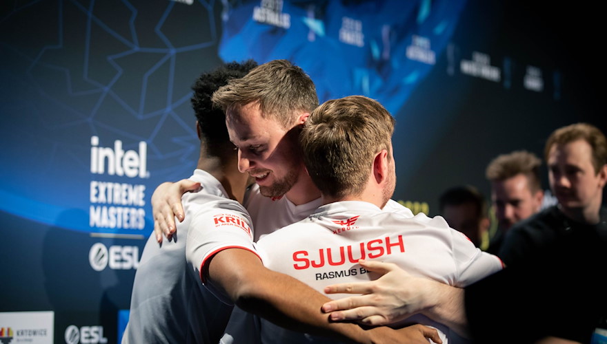 Heroic and Navi lead CS:GO playoffs of IEM Katowice