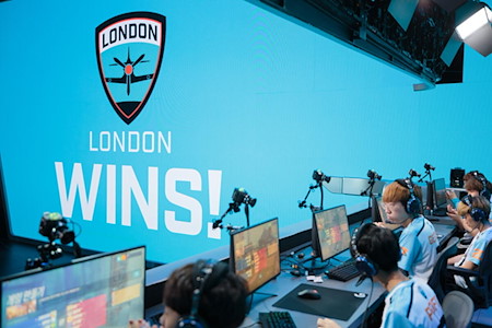 London Spitfire wins to kick off OWL Playoffs