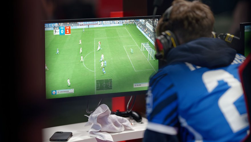 RB Leipzig kegelt Fokus aus DFB ePokal in FIFA 23