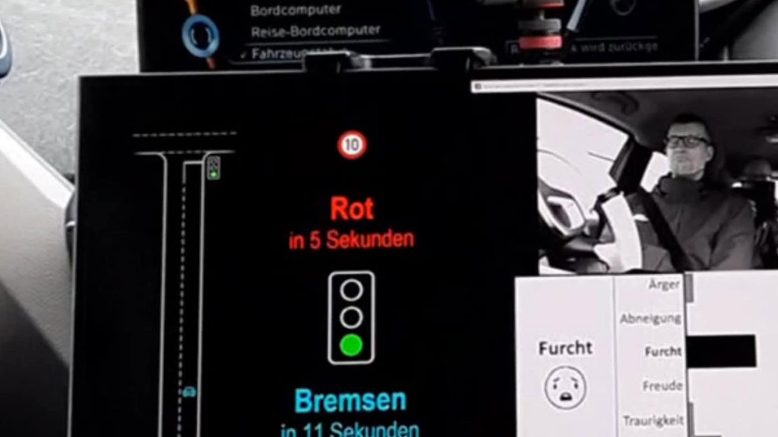 Soll autonomes Fahren stressfreier machen: Erkennt das System Unbehagen, blendet es sofort zusätzliche Informationen ein – hier im Carai 3 der TU Chemnitz.