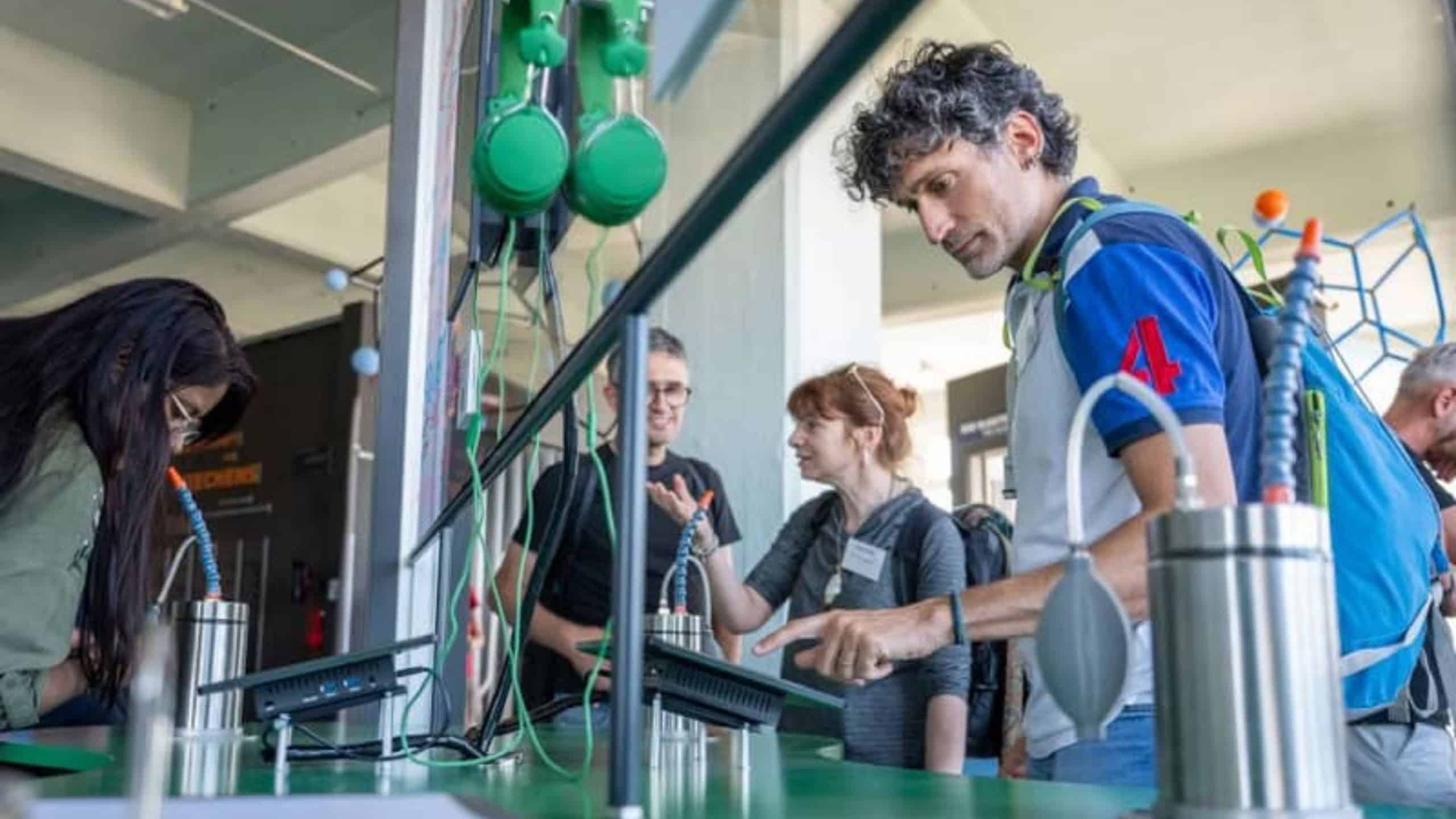 Anfassen, ausprobieren, verstehen: die Ausstellung „Die Zukunft des Riechens" in Dresden.