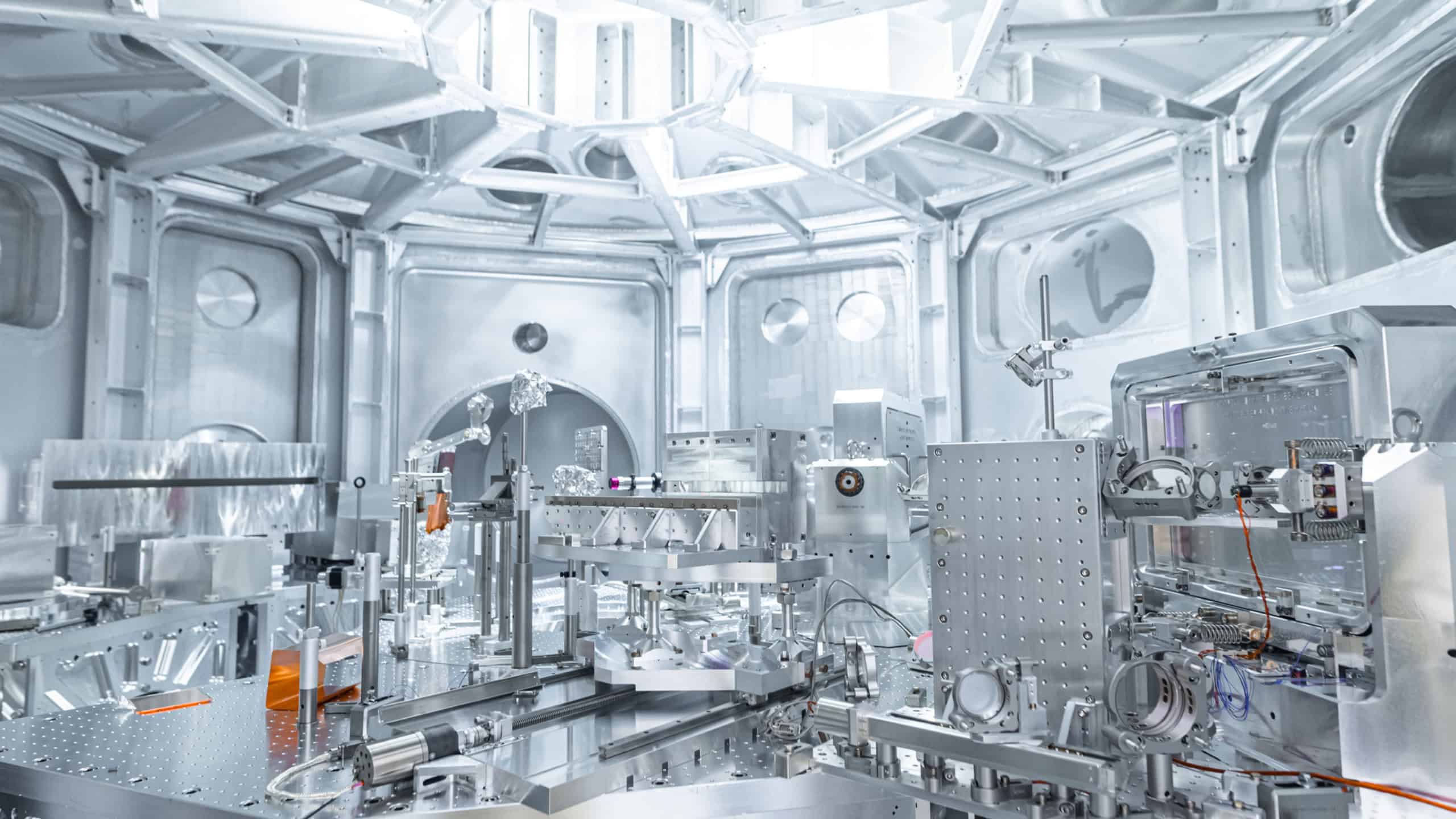 Experimentaufbau für die Diamanten mit Hochleistungslaser an der ELI Beamlines-Anlage bei Prag