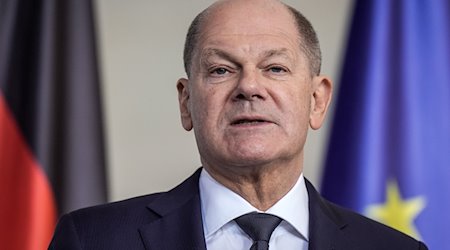 Bundeskanzler Olaf Scholz (SPD) nimmt an einer Pressekonferenz teil. / Foto: Michael Kappeler/dpa