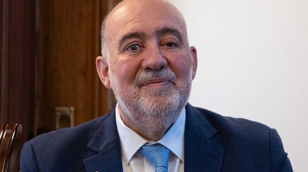 Ron Prosor auf einer Veranstaltung zum Internationalen Holocaust-Gedenktag in der israelischen Botschaft in Berlin. / Foto: Hannes P Albert/dpa