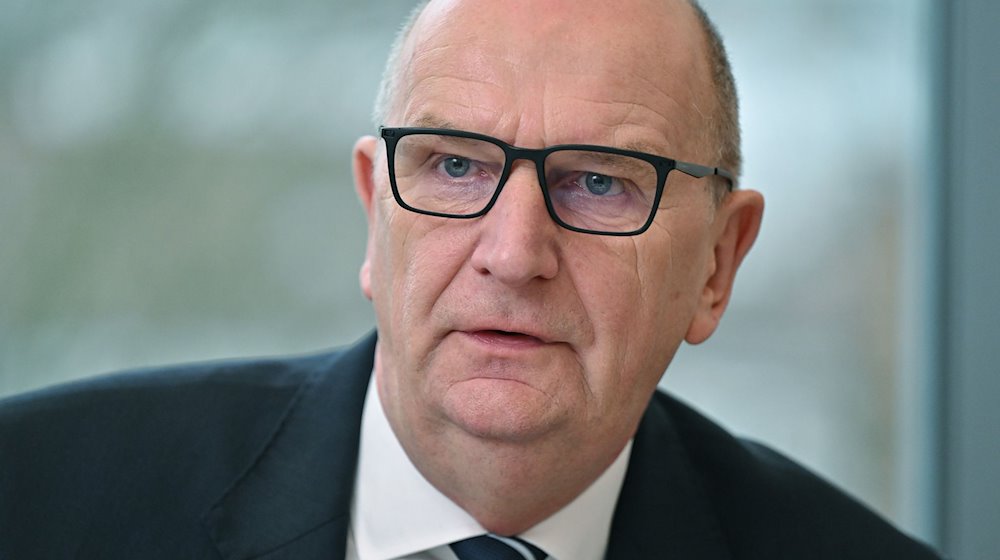 Dietmar Woidke (SPD), Ministerpräsident in Brandenburg, nimmt an einer Pressekonferenz teil. / Foto: Patrick Pleul/dpa