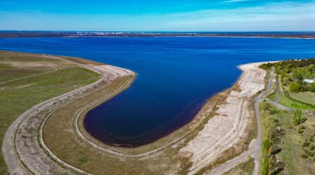 Der Cottbuser Ostsee entsteht in einem ehemaligen Braunkohletagebau. / Foto: Patrick Pleul/dpa