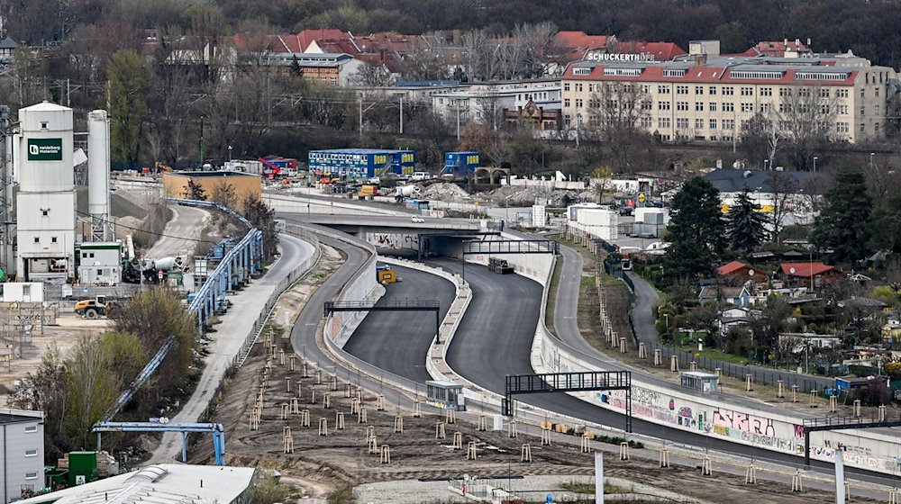 Baustelle der Berliner Stadtautobahn A100. / Foto: Britta Pedersen/dpa