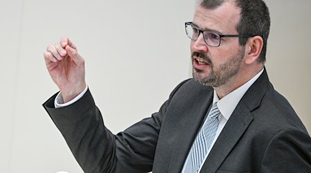 Steffen Freiberg (SPD), Minister für Bildung, Jugend und Sport des Landes Brandenburg. / Foto: Jens Kalaene/dpa