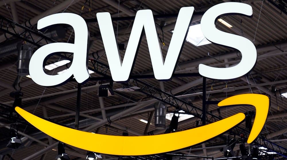 Das Firmenlogo von AWS. / Foto: Uwe Lein/dpa