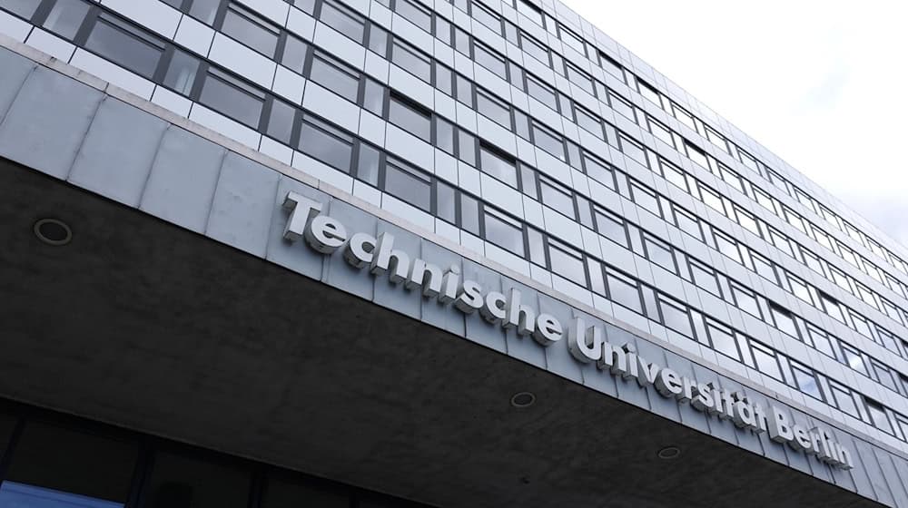 Das Hauptgebäude der Technischen Universität Berlin an der Straße des 17. Juni. / Foto: Anne Pollmann/dpa