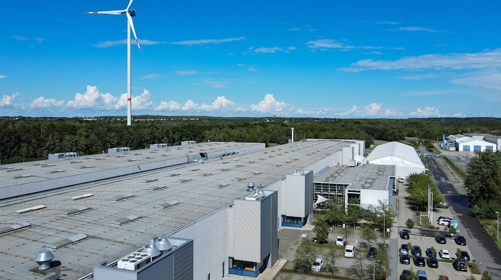 Blick über das ehemalige Werksgelände von Vestas. / Foto: Patrick Pleul/dpa