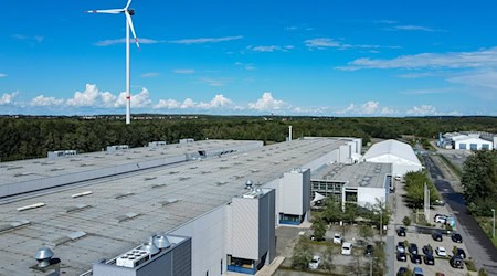 Blick über das ehemalige Werksgelände von Vestas. / Foto: Patrick Pleul/dpa