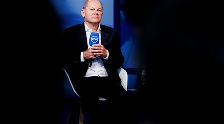 Bundeskanzler Olaf Scholz (SPD) spricht bei einer Talkrunde des RND Redaktionsnetzwerks Deutschland. / Foto: Carsten Koall/dpa