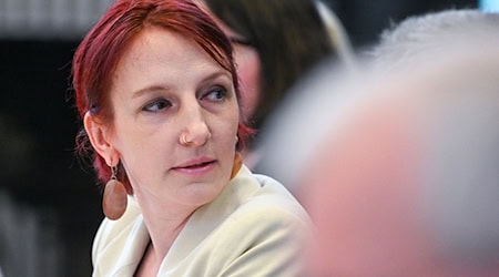 Geraldine Rauch, Präsidentin der Technischen Universität Berlin, nimmt an einer regulären Sitzung des Erweiterten Akademischen Senats teil. / Foto: Jens Kalaene/dpa