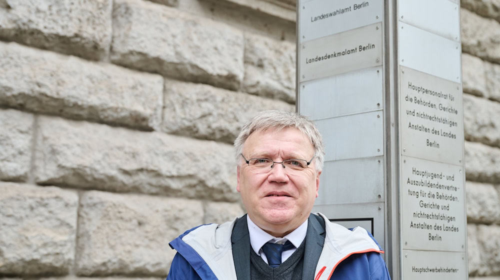 Blass gedruckte Stimmzettel in zwei Berliner Bezirken
