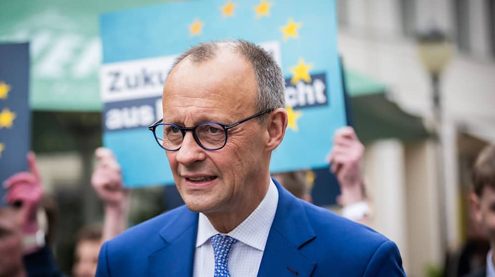 Friedrich Merz, CDU-Bundesvorsitzender, kommt zu einer Wahlkampfveranstaltung der CDU zur Kommunal- und Europawahl 2024. / Foto: Christoph Soeder/dpa