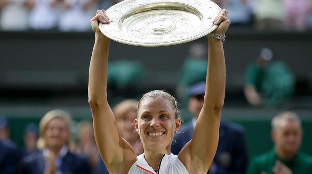 Angelique Kerber jubelt nach ihrem Sieg. / Foto: Tim Ireland/AP/dpa