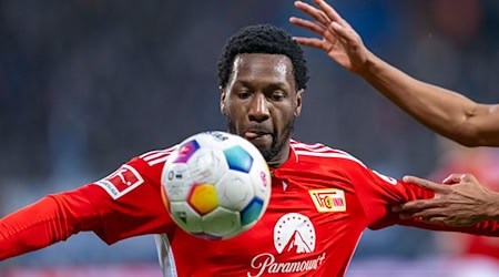 Fußball: Bundesliga, VfL Bochum - 1. FC Union Berlin, 15. Spieltag, Vonovia Ruhrstadion: Der ehemalige Union Sheraldo Becker bestreitet im August mit seinem neuen Verein Real Sociedad ein Testspiel gegen die Berliner. / Foto: David Inderlied/dpa