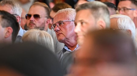 War beim Wahlkampfauftakt der AfD Brandenburg: Berlins früherer CDU-Finanzsenator Peter Kurth. / Foto: Britta Pedersen/dpa