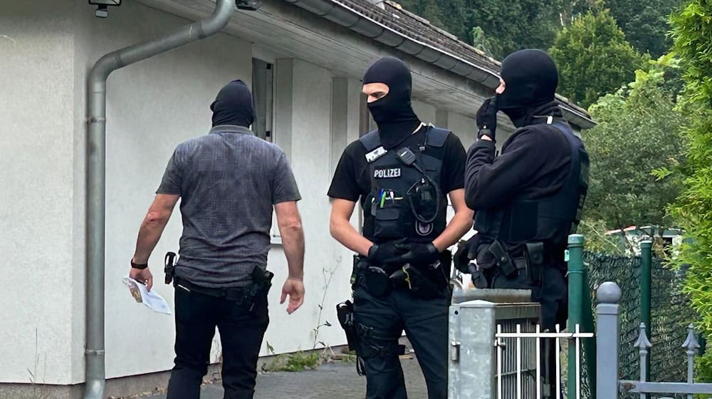 Razzia auch in Brandenburg: «Compact»-Magazin wird verboten. / Foto: Sven Kaeuler/dpa/tnn/dpa