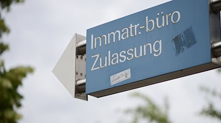 Nur jeder fünfte Studiengang in Brandenburg hat eine Zulassungsbeschränkung. (Symbolbild) / Foto: picture alliance / Jens Kalaene/dpa-Zentralbild/dpa