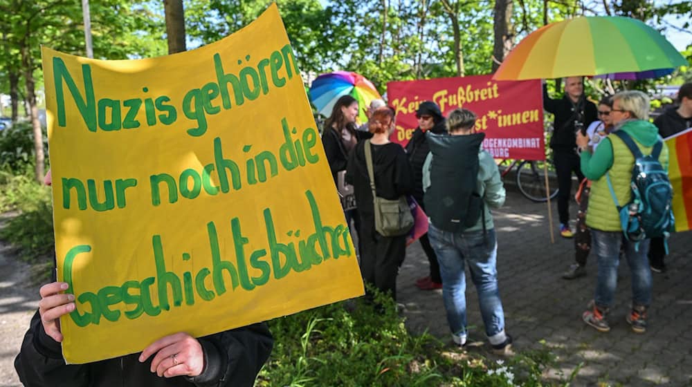 Protest in Cottbus gegen Rechtsextremismus an Schulen. (Archivbild) / Foto: Patrick Pleul/dpa