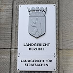 Das Berliner Landgericht ordnete die Einziehung von umstrittenen Immobilien an. (Symbolbild) / Foto: Jens Kalaene/dpa