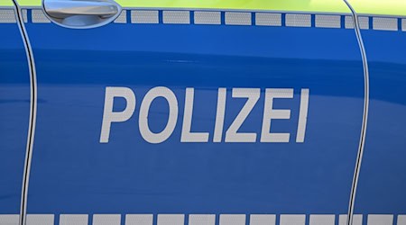 An der Anschlussstelle Müllrose sind ein Kleintransporter und ein Pkw zusammengeprallt. (Symbolbild) / Foto: Bernd Weißbrod/dpa